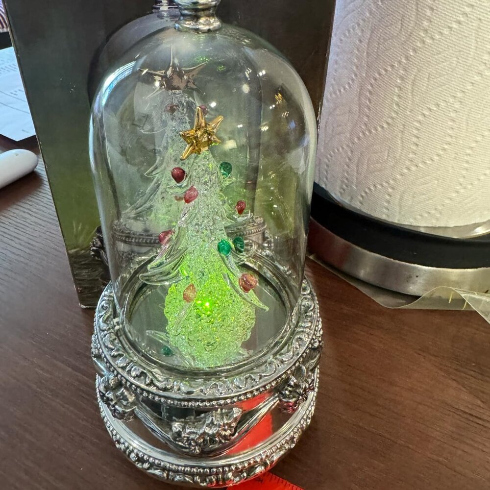 International Silver Company Light-Up Christmas Tree with Music Box